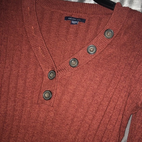 Top - Picture 2 of 3